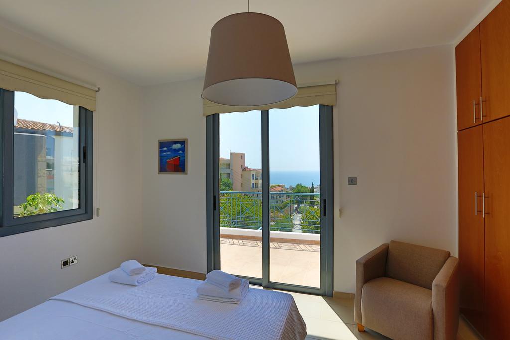 Villa Infinite Blu Paphos Eksteriør bilde