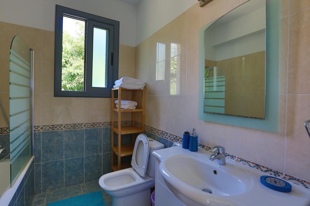 Villa Infinite Blu Paphos Eksteriør bilde