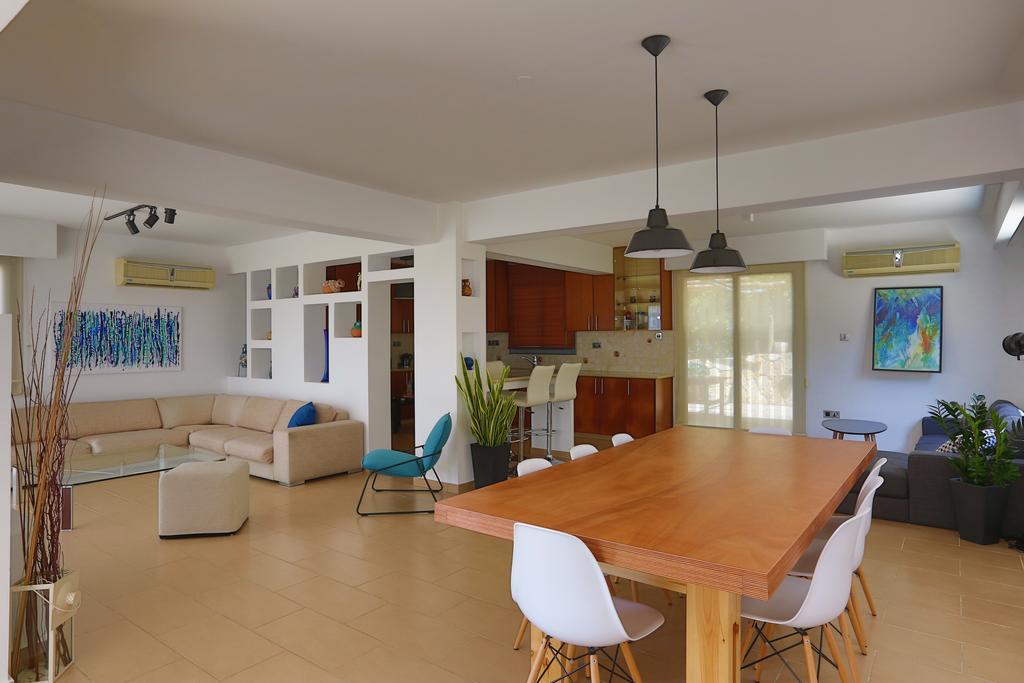 Villa Infinite Blu Paphos Eksteriør bilde