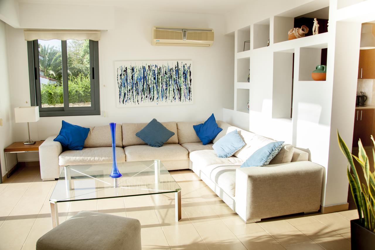 Villa Infinite Blu Paphos Eksteriør bilde